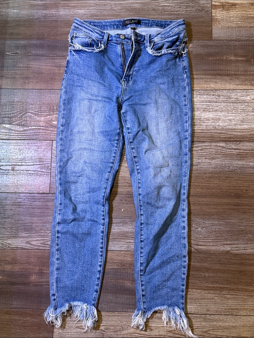 Judy Blue shark bite jeans 7/28